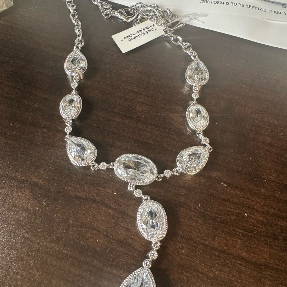 Park Lane Vegas Necklace - Picture 2 of 2
